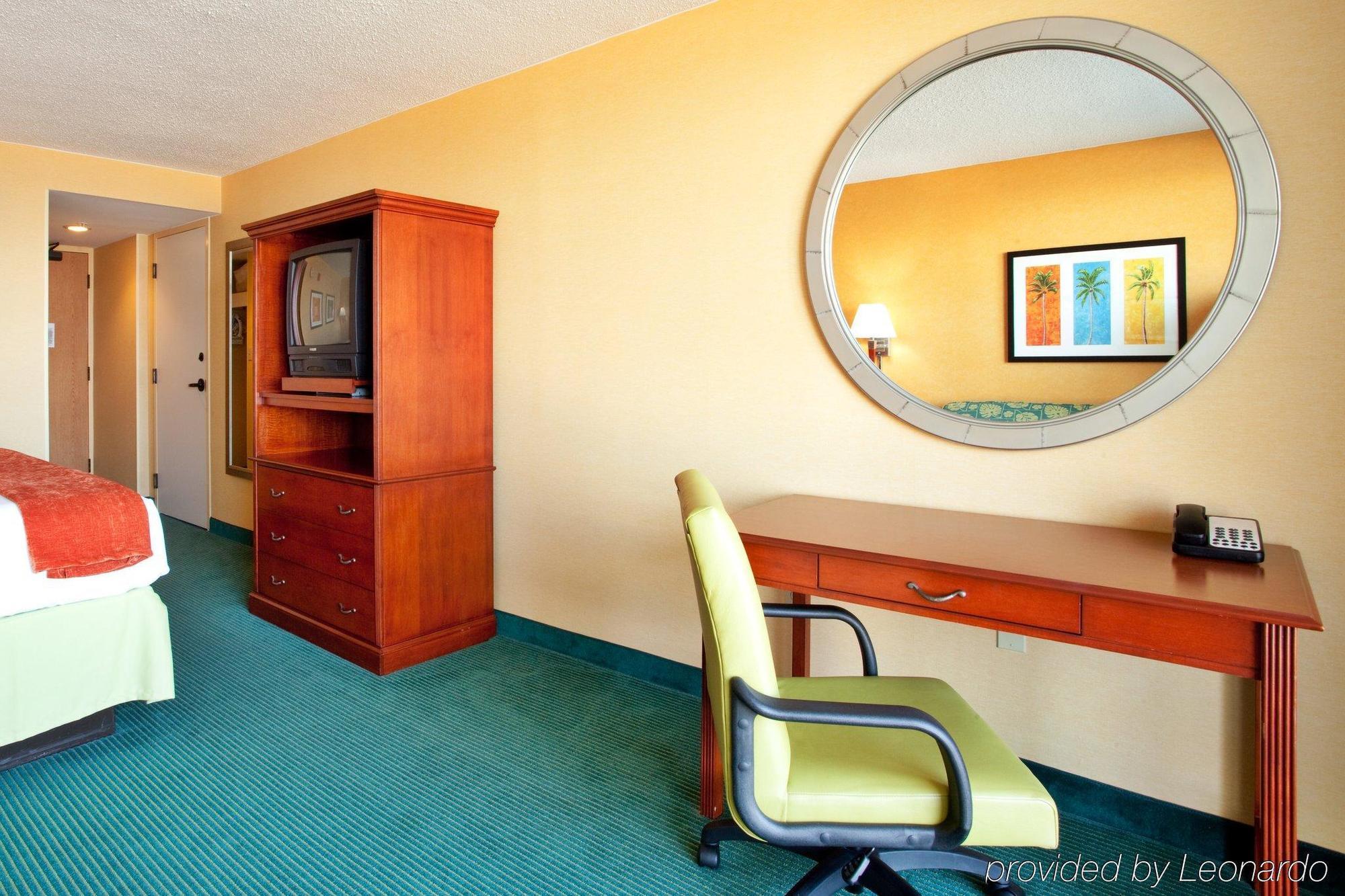 Holiday Inn Express Hotel & Suites Virginia Beach Oceanfront, An Ihg Hotel Quarto foto